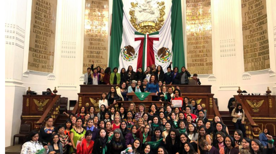 ¿Por qué es importante celebrar los logros de otras mujeres?